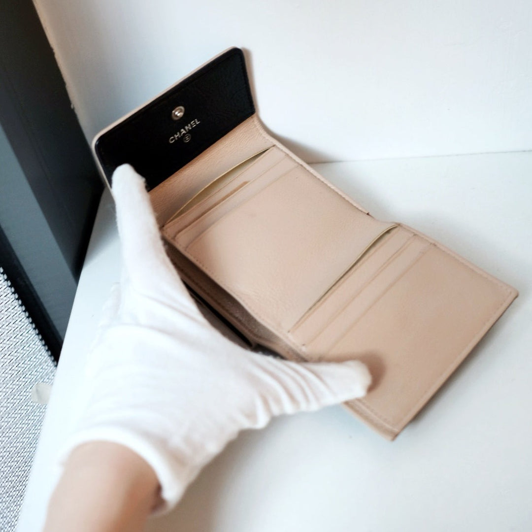 Chanel cowhide wallet