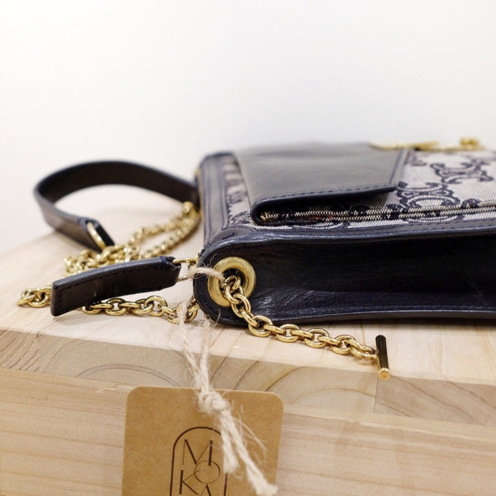 Celine Triomphe Chain Bag（navy）