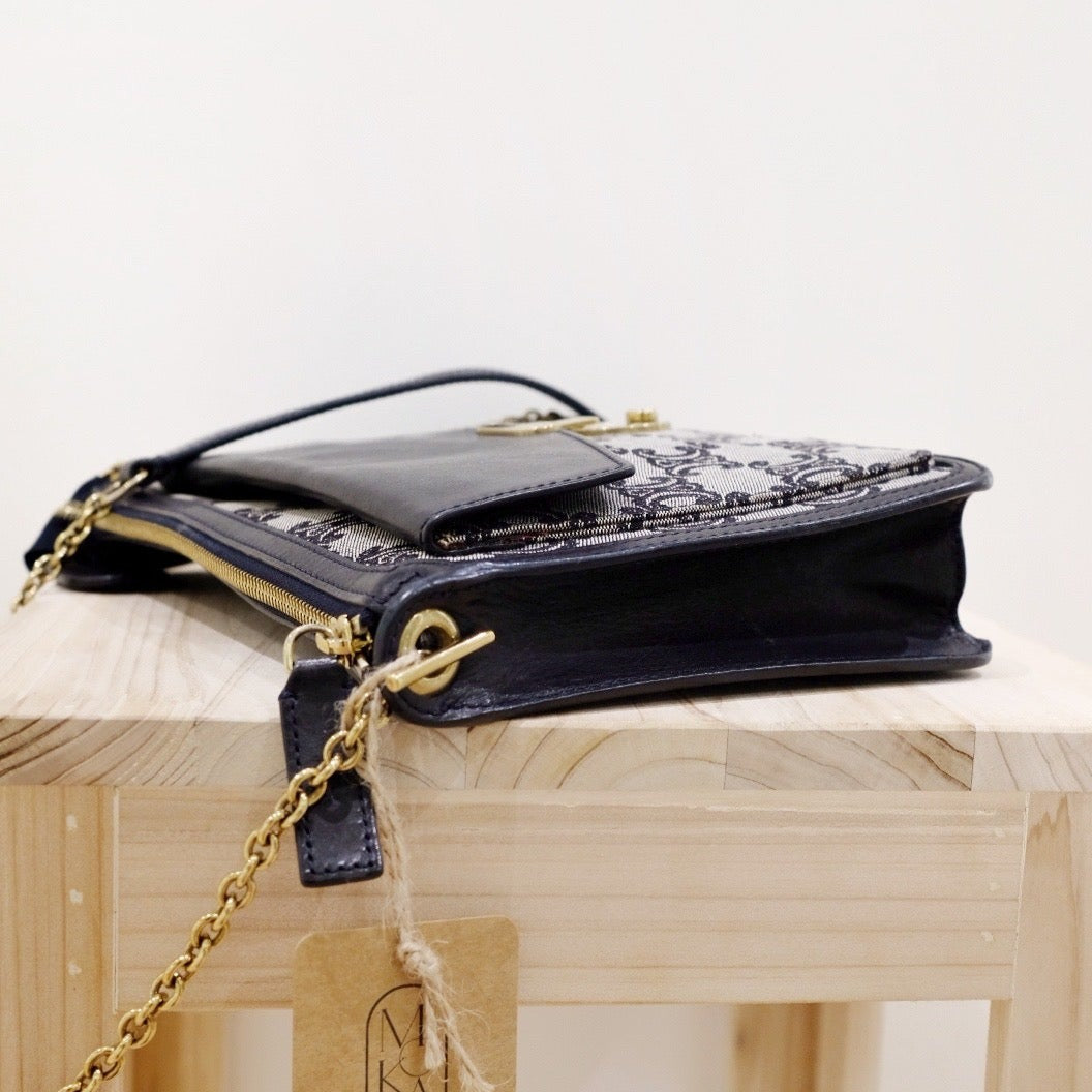 Celine Triomphe Chain Bag（navy）