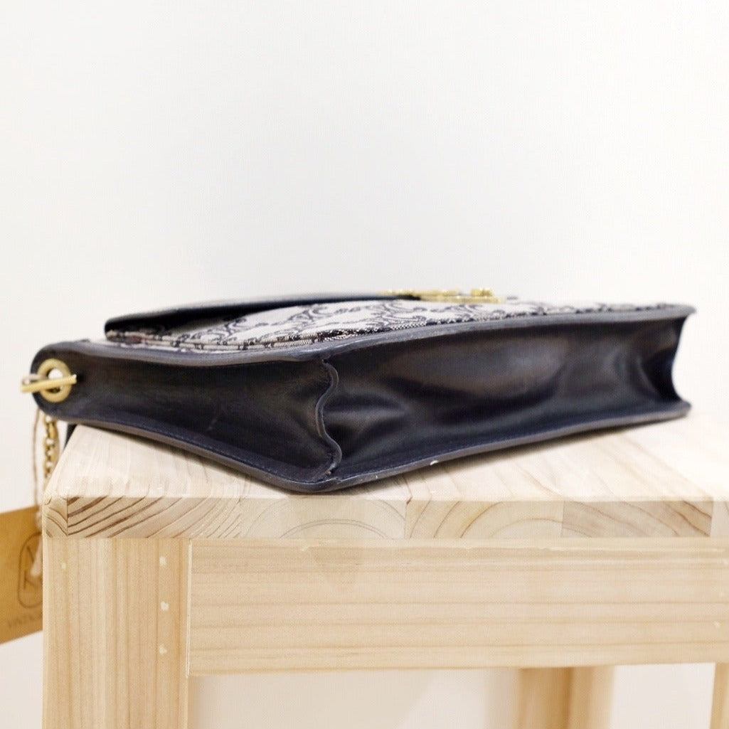 Celine Triomphe Chain Bag（navy）