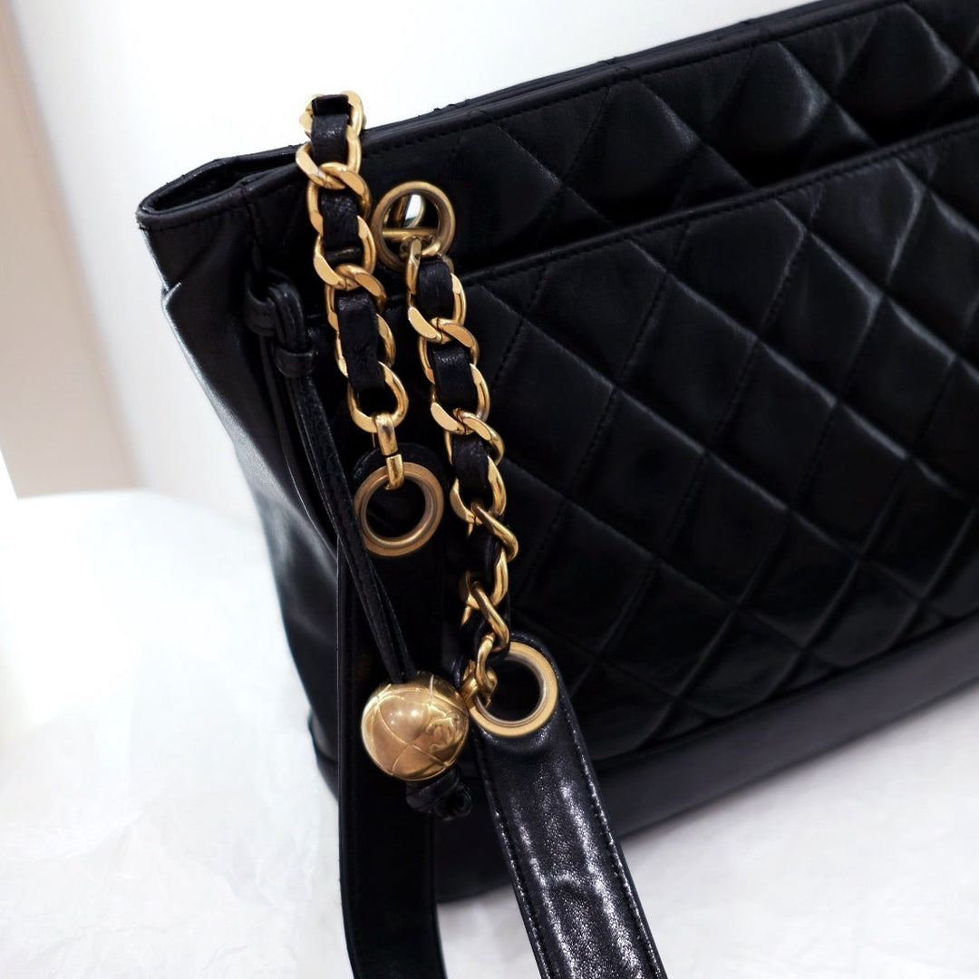 Chanel vintage lambskin tote bag