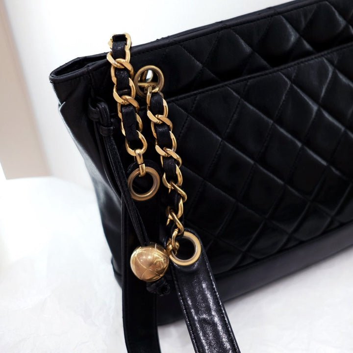 Chanel vintage lambskin tote bag