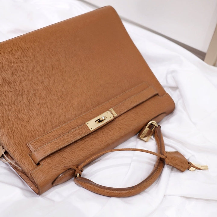 High-class kelly 32