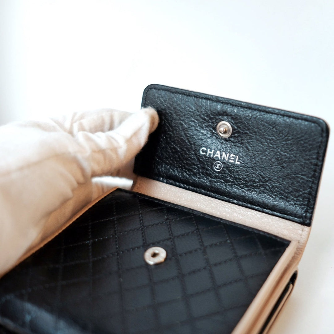 Chanel cowhide wallet