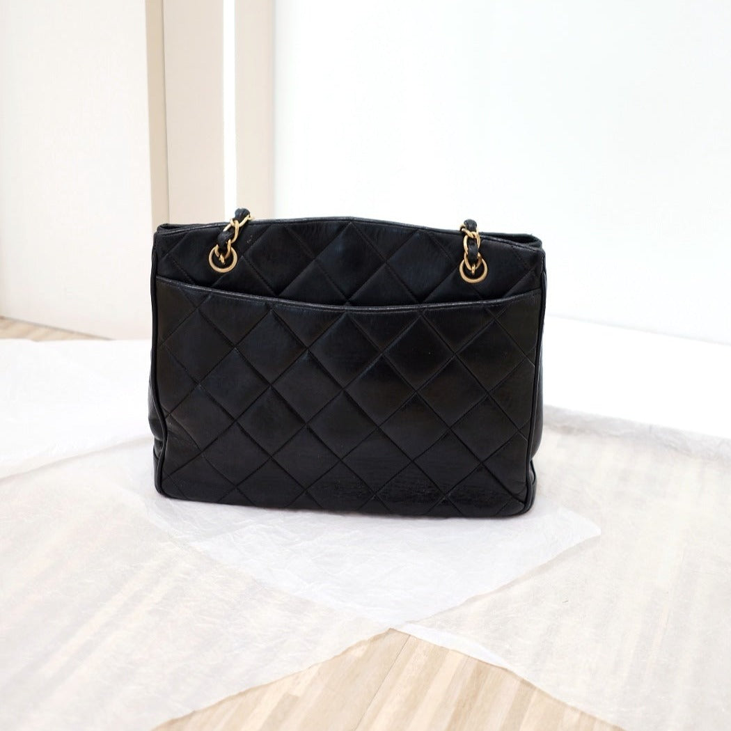 Chanel vintage CC lambskin chain tote bag