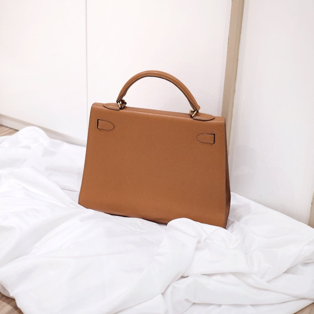 High-class kelly 32