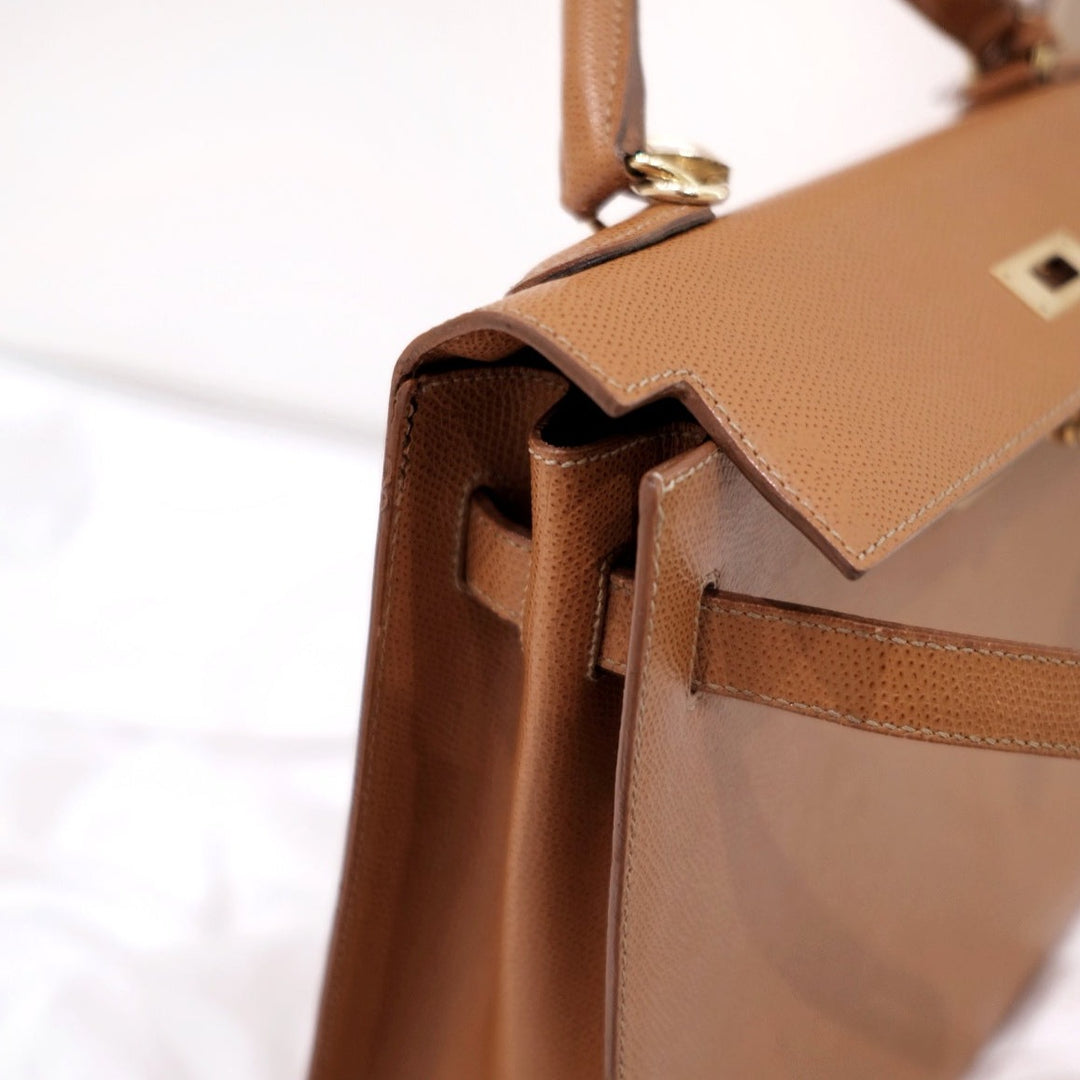 High-class kelly 32