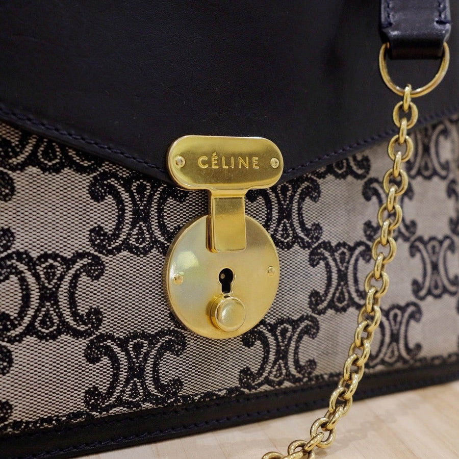 Celine Triomphe Chain Bag（navy）
