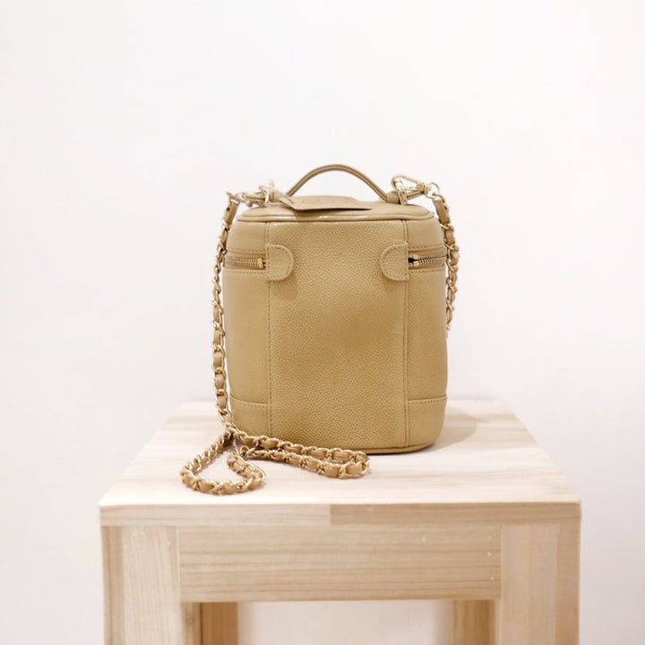 Chanel vintage beige coco caviar wash bag