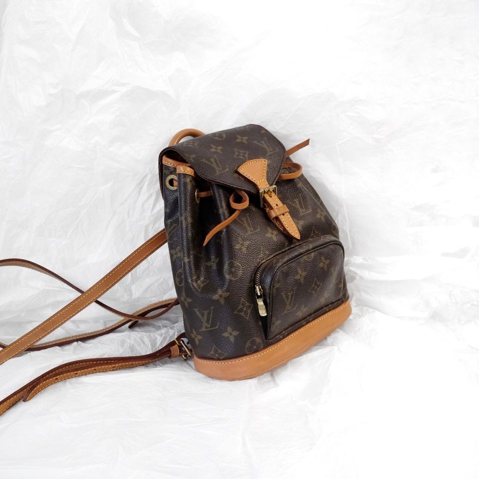 Louis Vuitton montsouris vintage leather backpack