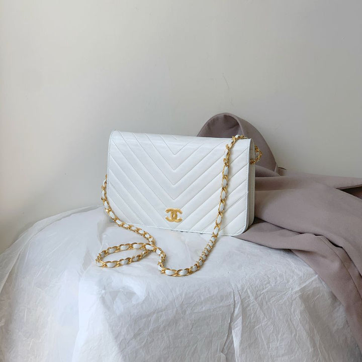 Chanel vintage V-Stitch Flap Bag