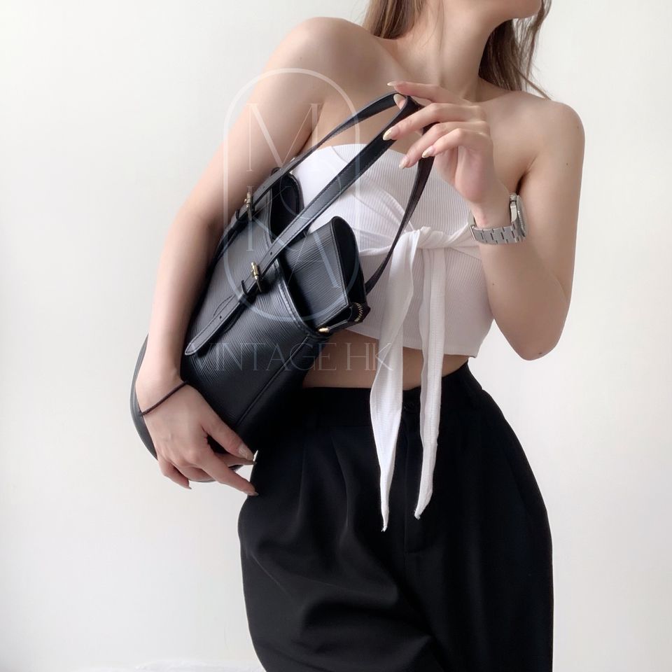 Louis Vuitton black epi leather petit bucket with pouch