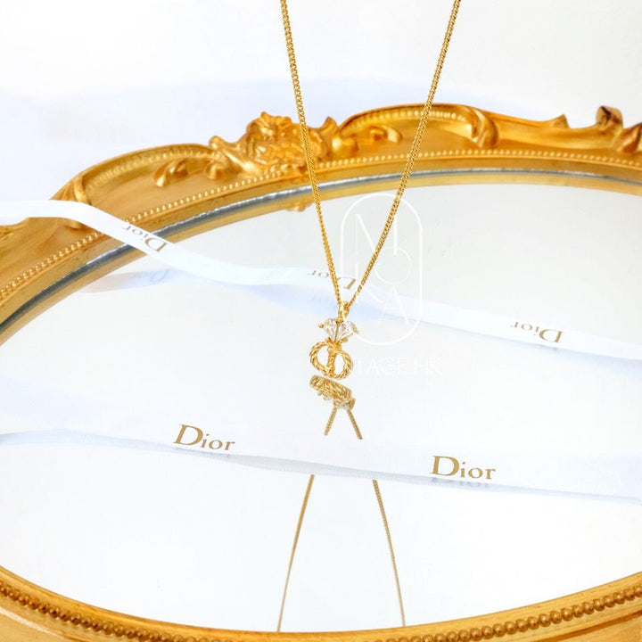 Dior vintage gold necklace
