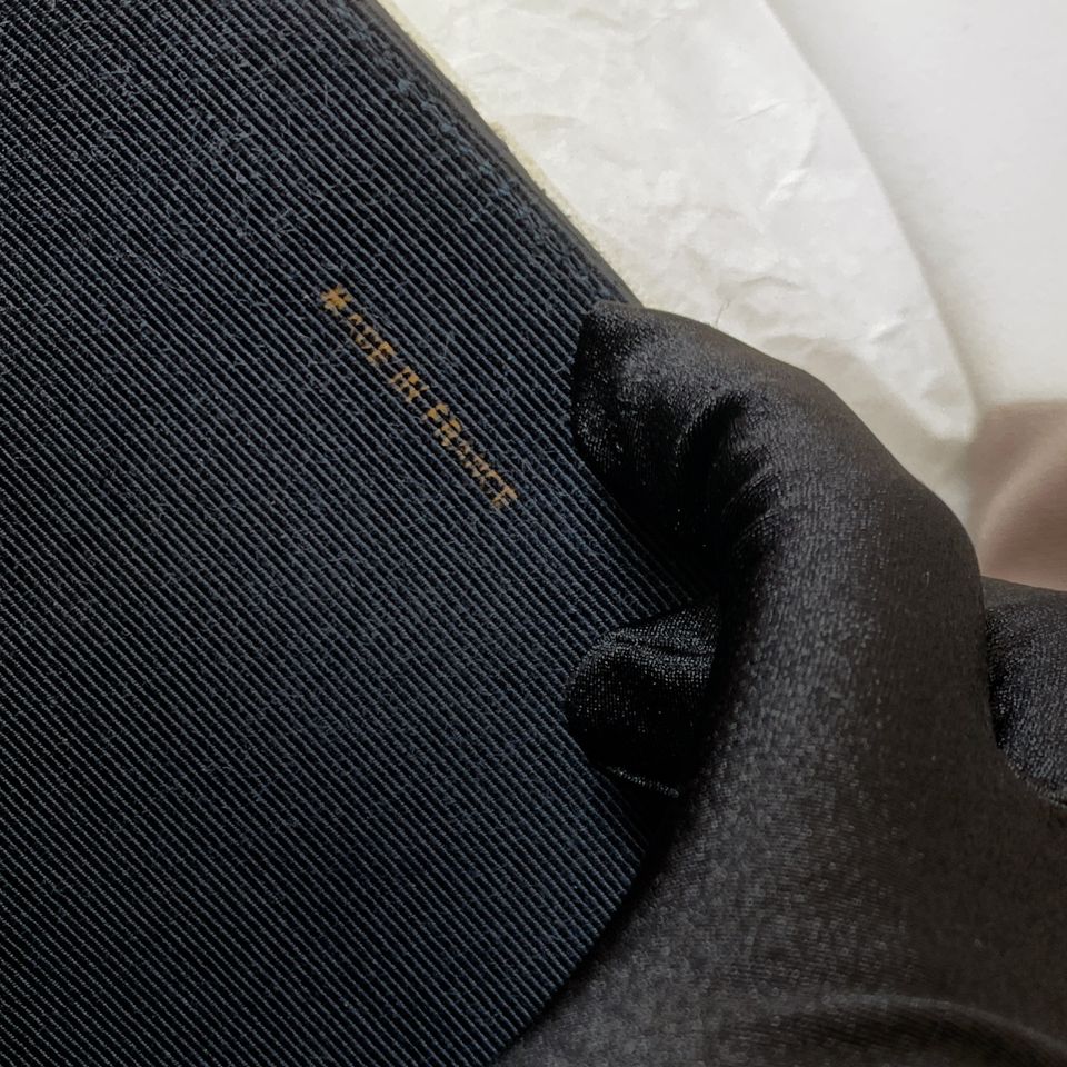 Chanel vintage V-Stitch Flap Bag