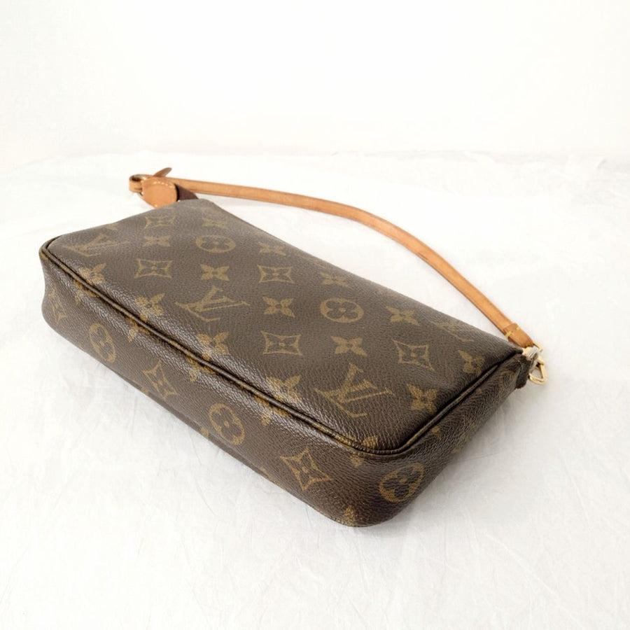 Louis Vuitton monogram handbag