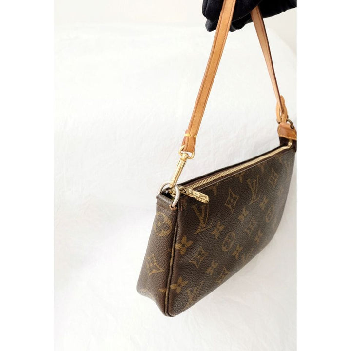 Louis Vuitton monogram handbag