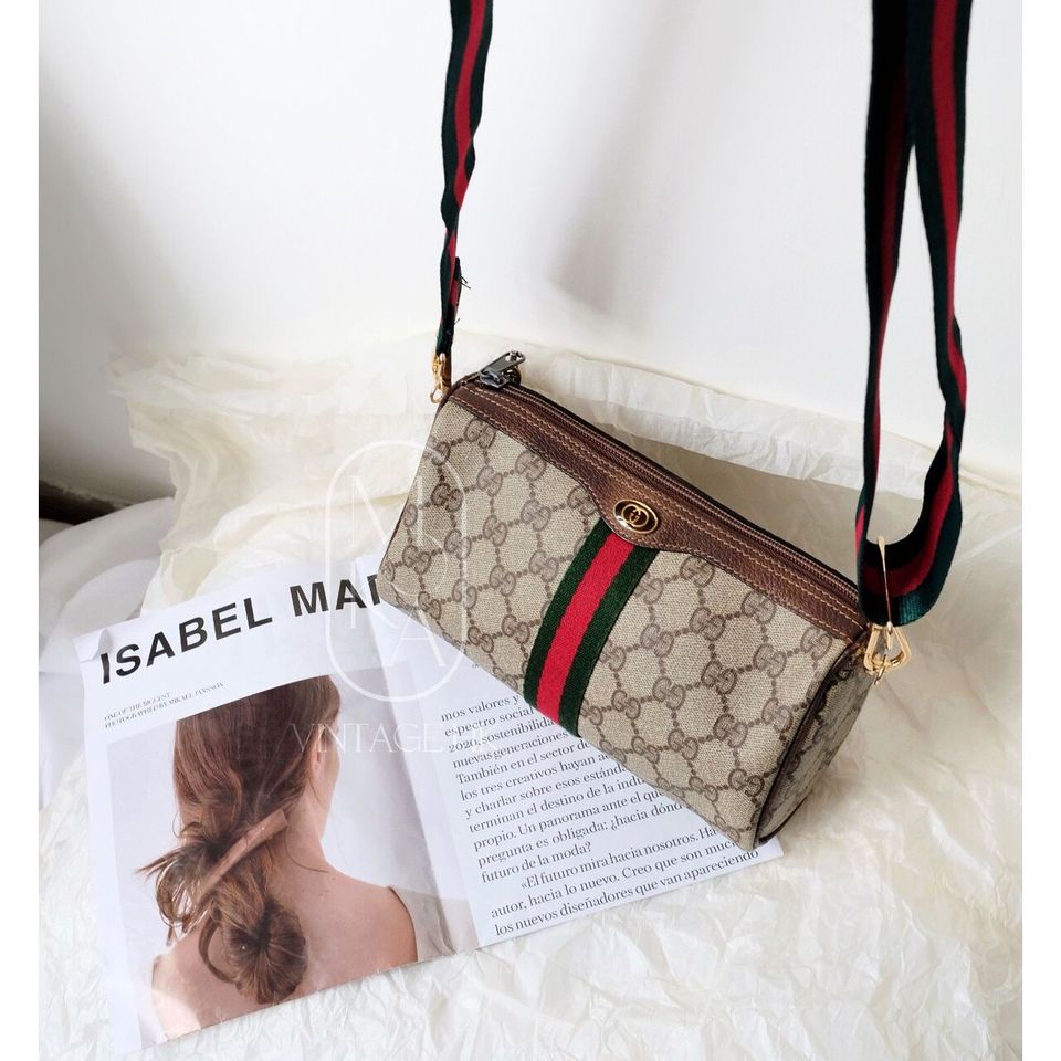 Gucci vintage GG clutch bag