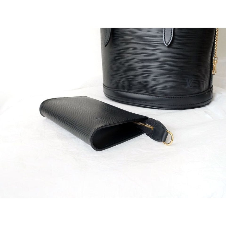 Louis Vuitton black epi leather petit bucket with pouch