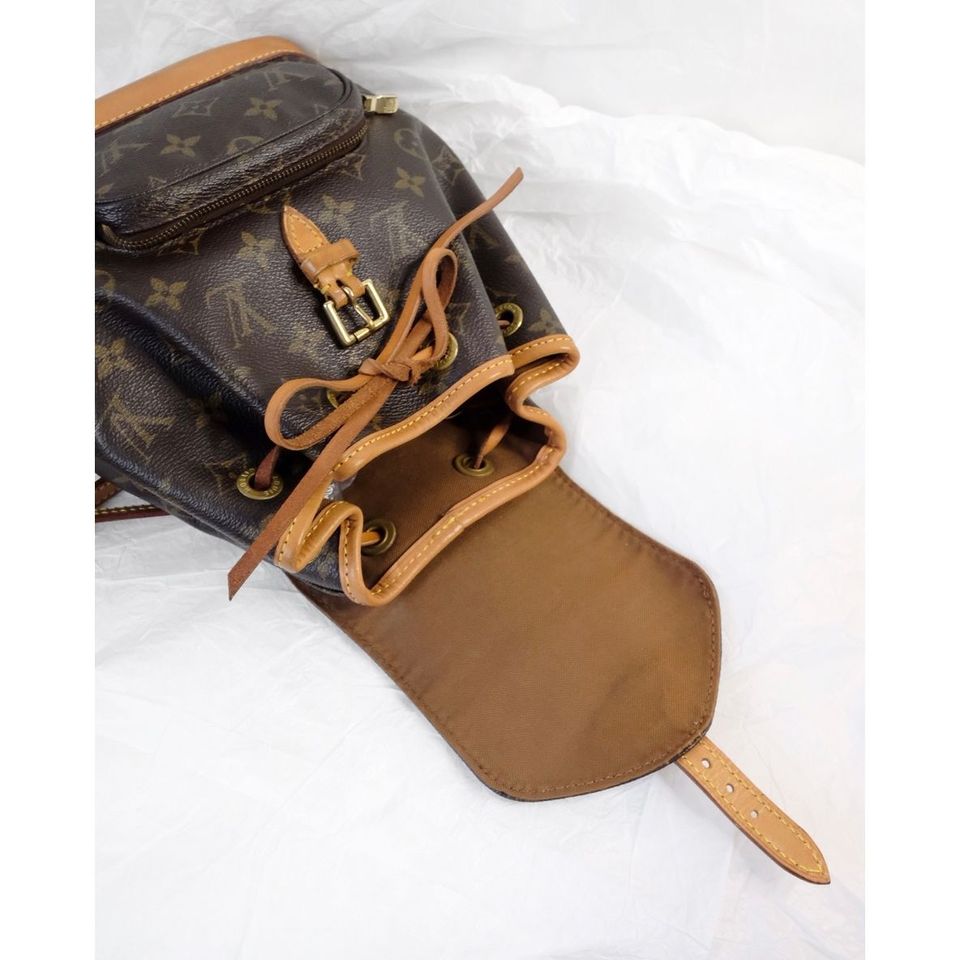Louis Vuitton montsouris vintage leather backpack