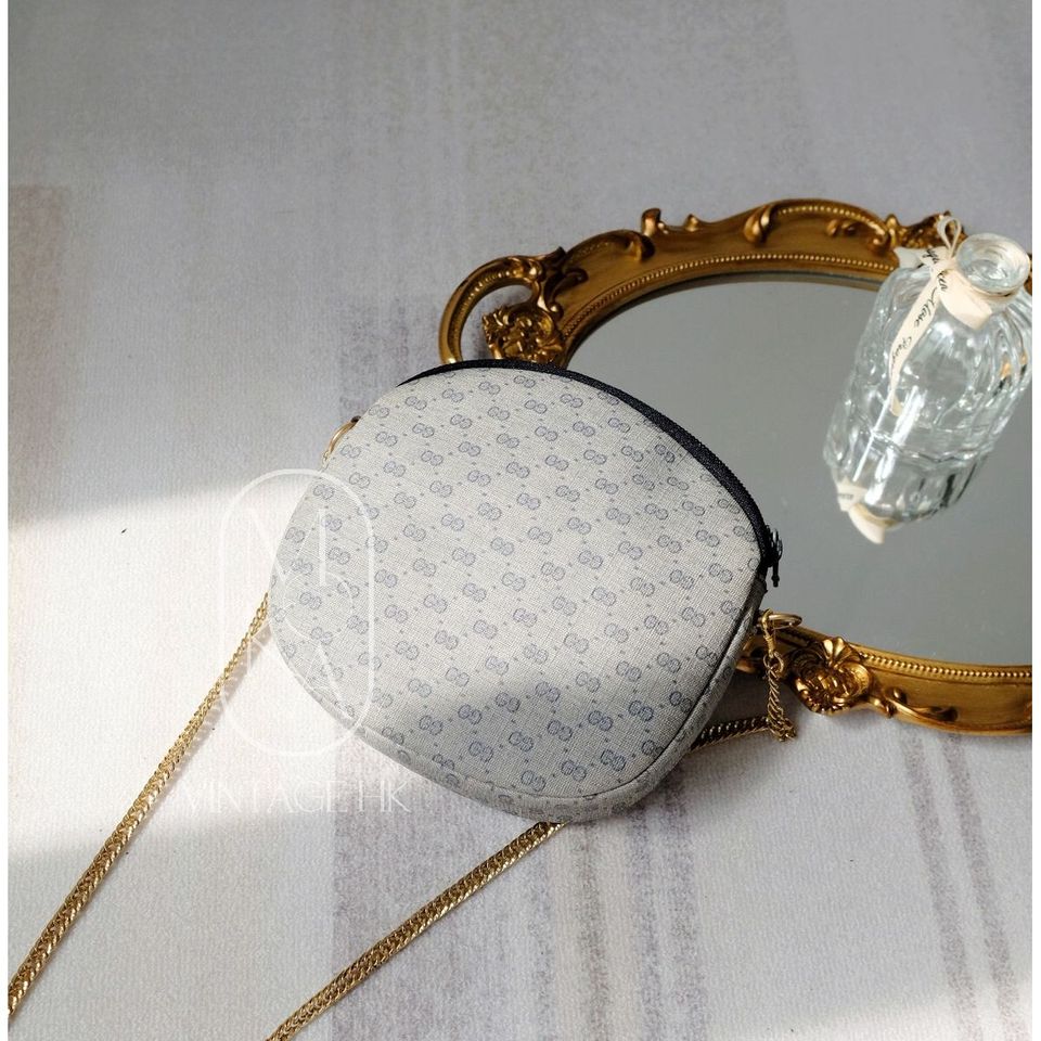 Gucci vintage monogram GG round crossbody bag