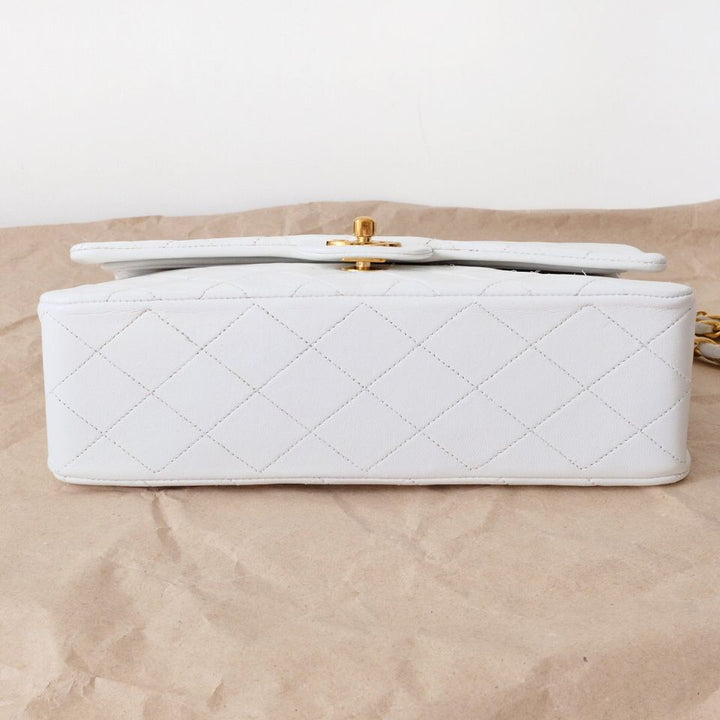 Chanel vintage classic flap bag 25cm