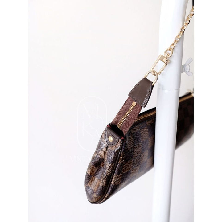 Louis Vuitton damier ebene pochette eva