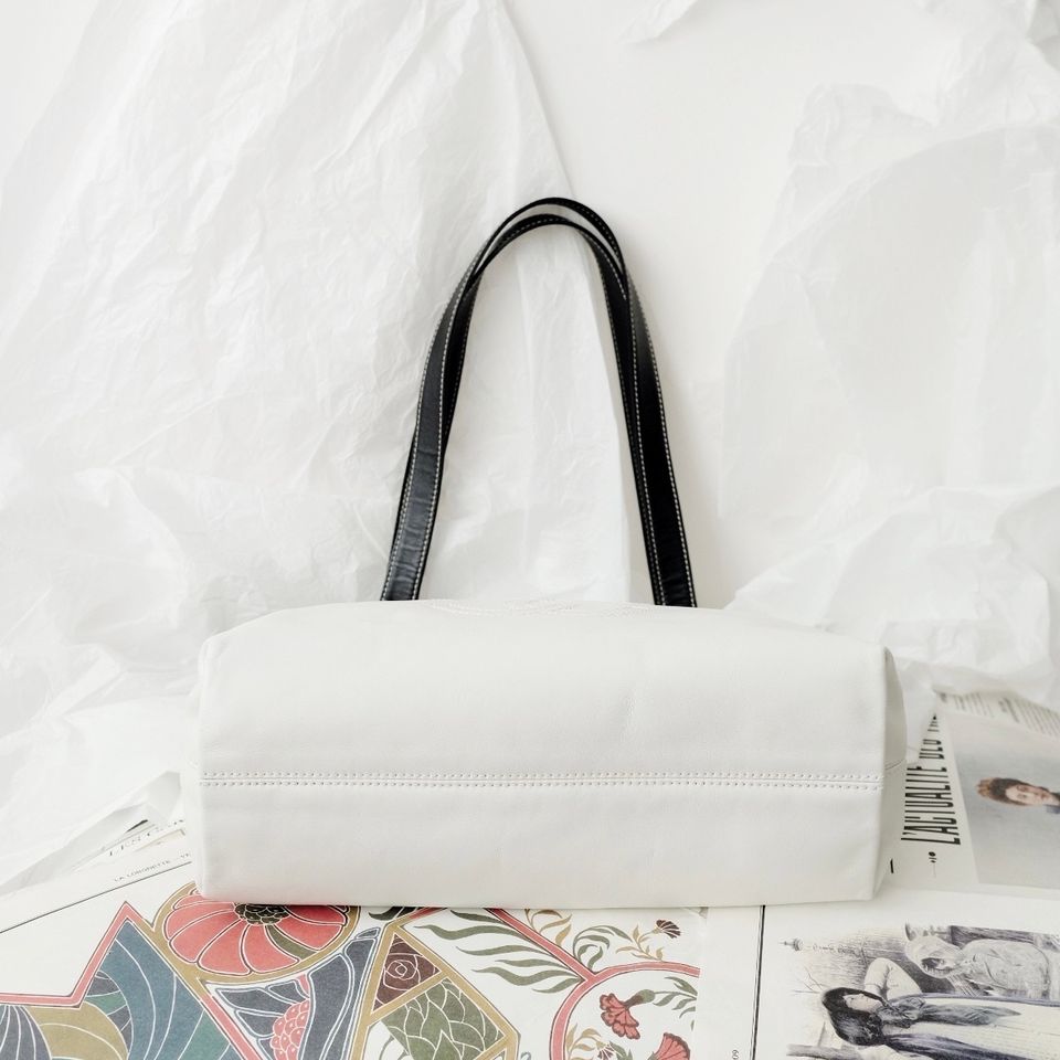 Chanel vintage sheepskin tote bag