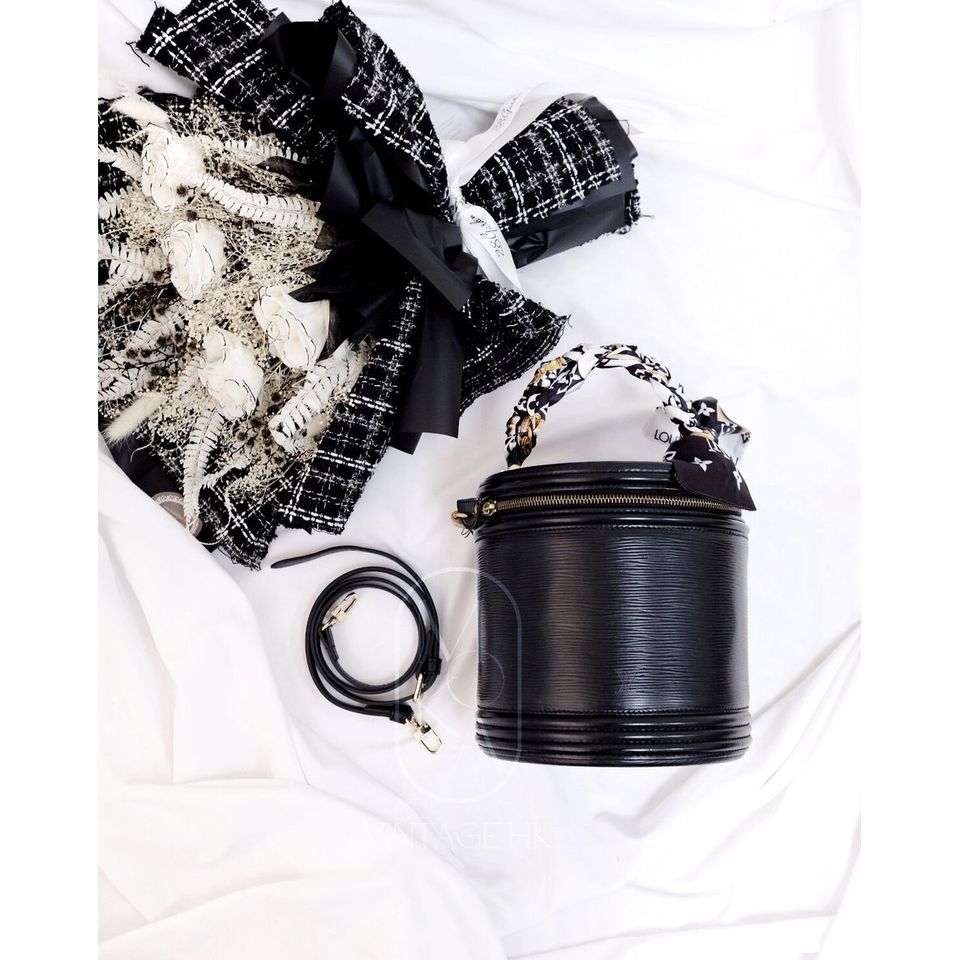 Louis Vuitton vintage cannes beauty case bag