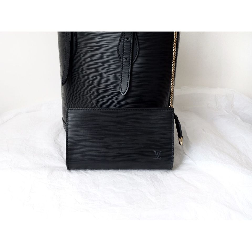 Louis Vuitton black epi leather petit bucket with pouch