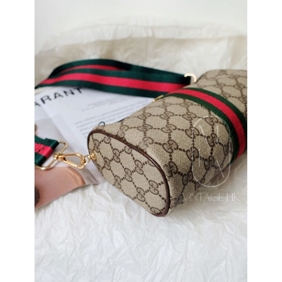 Gucci vintage GG clutch bag