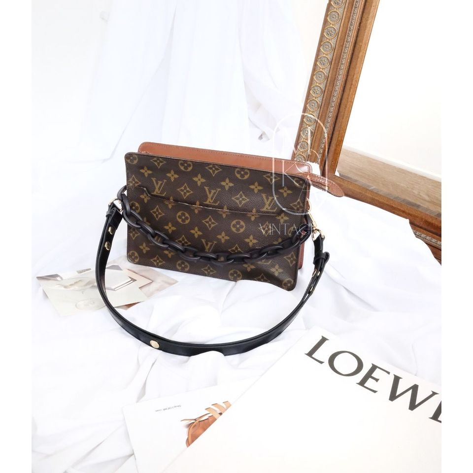 Louis Vuitton monogram clutch bag