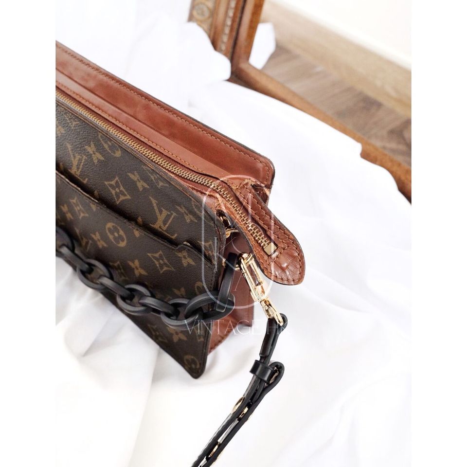 Louis Vuitton monogram clutch bag