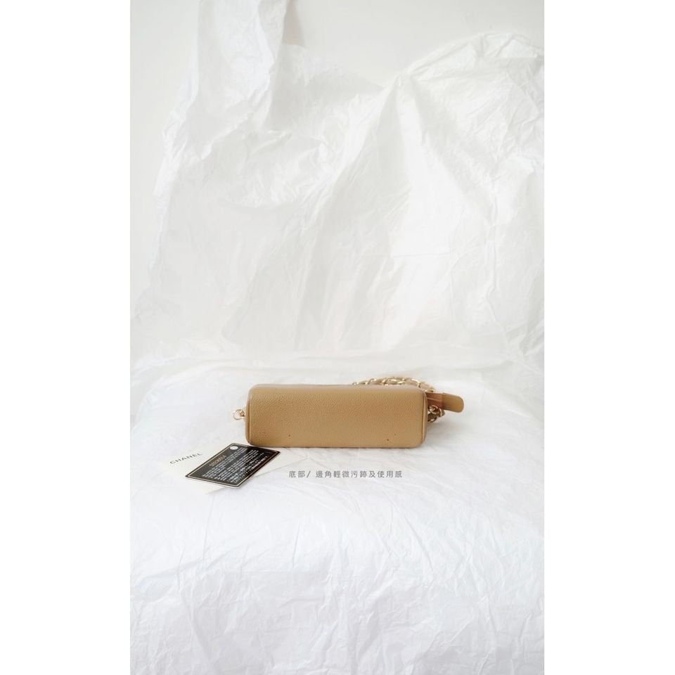 Chanel vintage mini caviar pouch +chain
