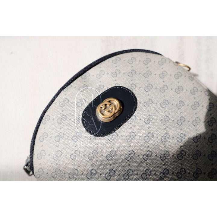 Gucci vintage monogram GG round crossbody bag