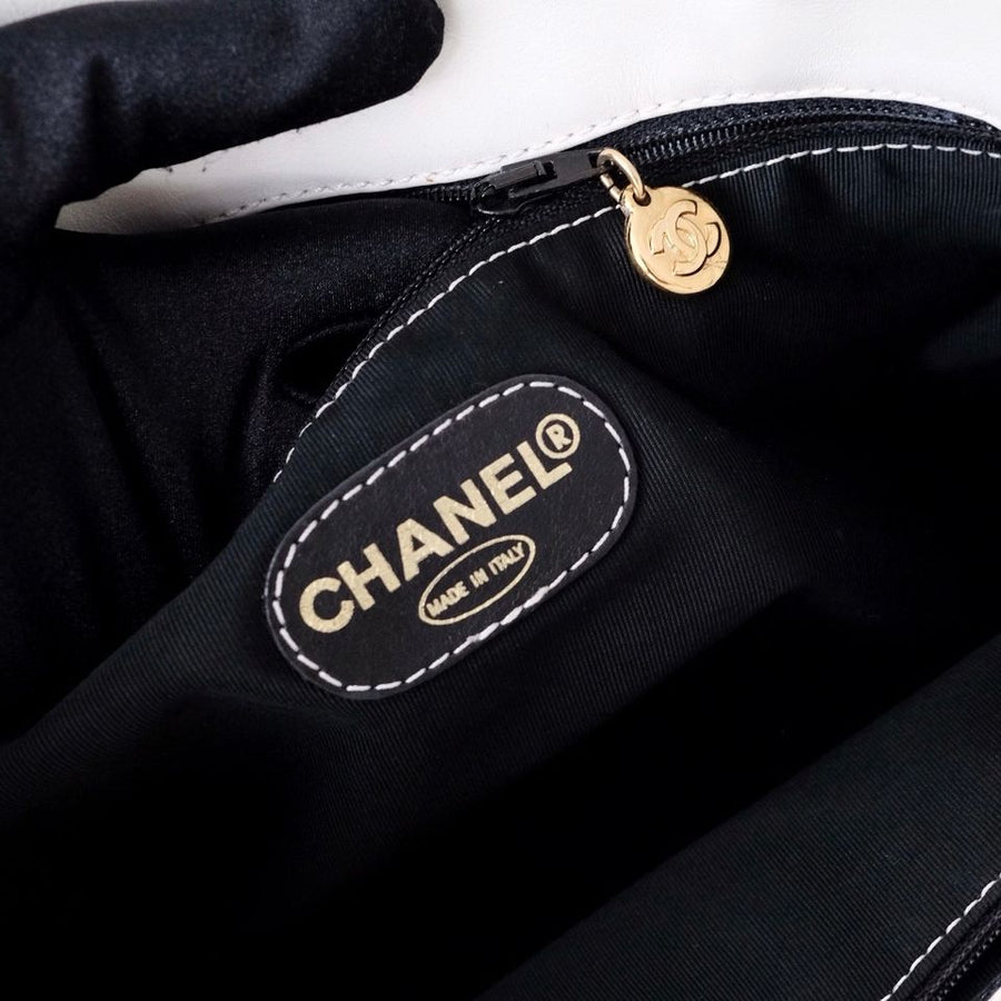 Chanel vintage sheepskin tote bag
