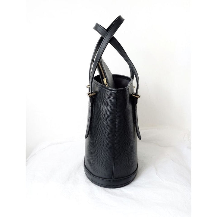 Louis Vuitton black epi leather petit bucket with pouch