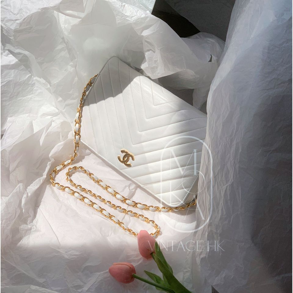 Chanel vintage V-Stitch Flap Bag