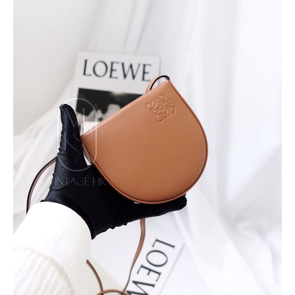 Loewe small heel pouch in soft calfskin