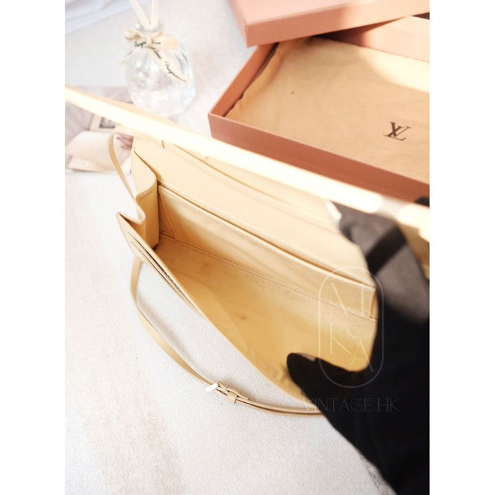 Louis Vuitton Epi Honfleur Pochette