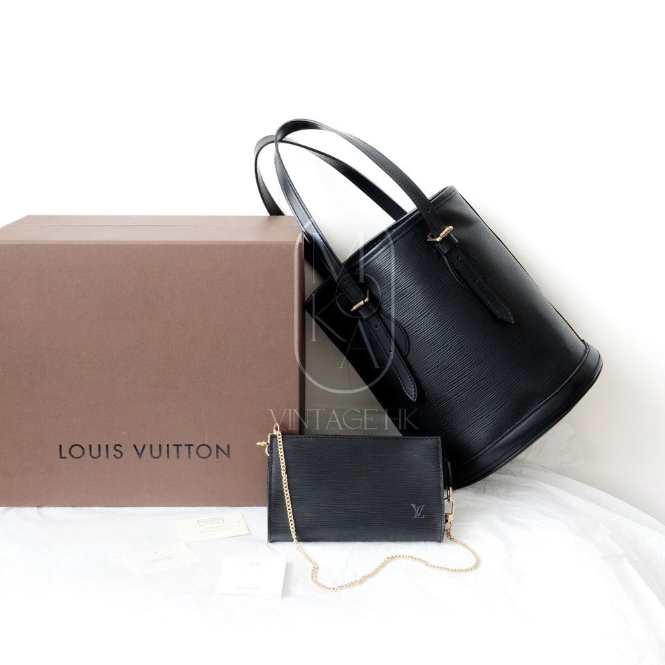 Louis Vuitton black epi leather petit bucket with pouch