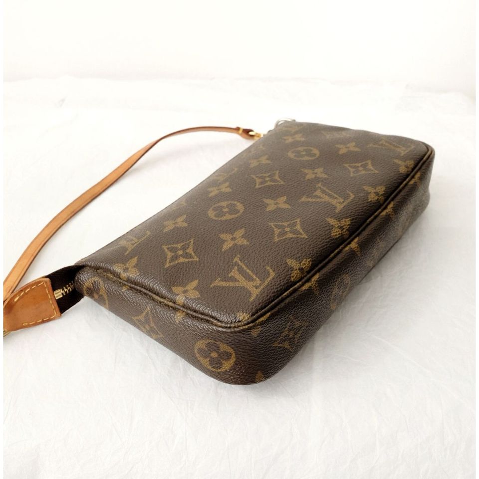 Louis Vuitton monogram handbag
