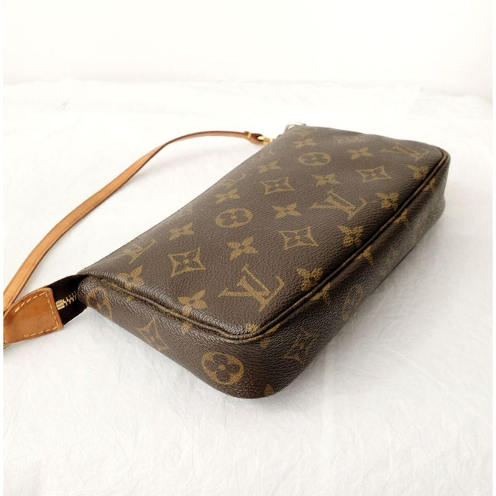 Louis Vuitton monogram handbag
