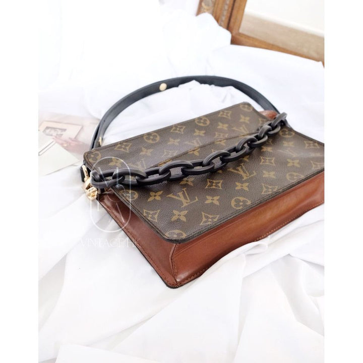Louis Vuitton monogram clutch bag