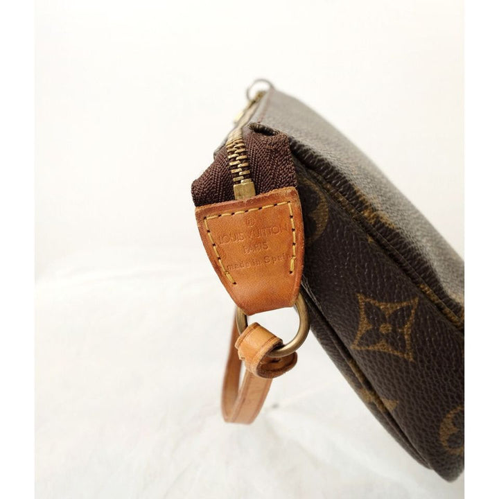 Louis Vuitton monogram handbag