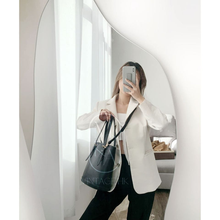 Louis Vuitton black epi leather petit bucket with pouch