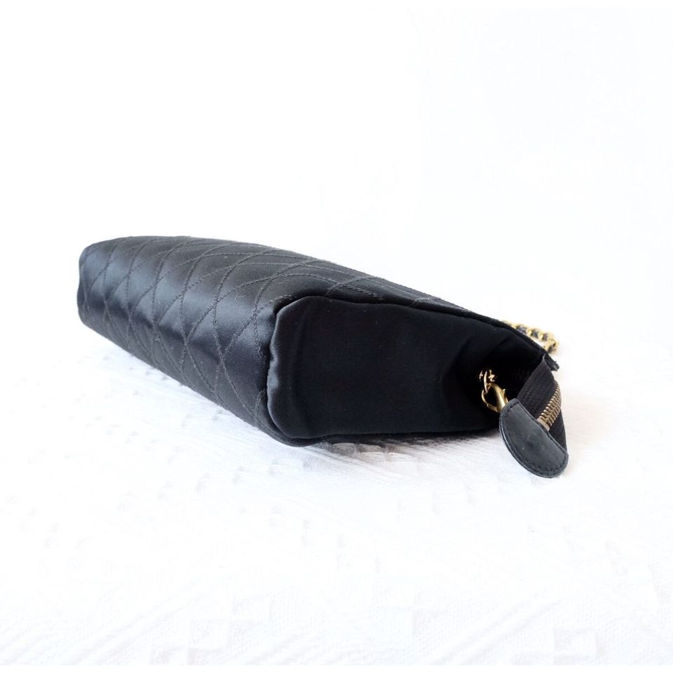 Chanel vintage silk clutch+chain