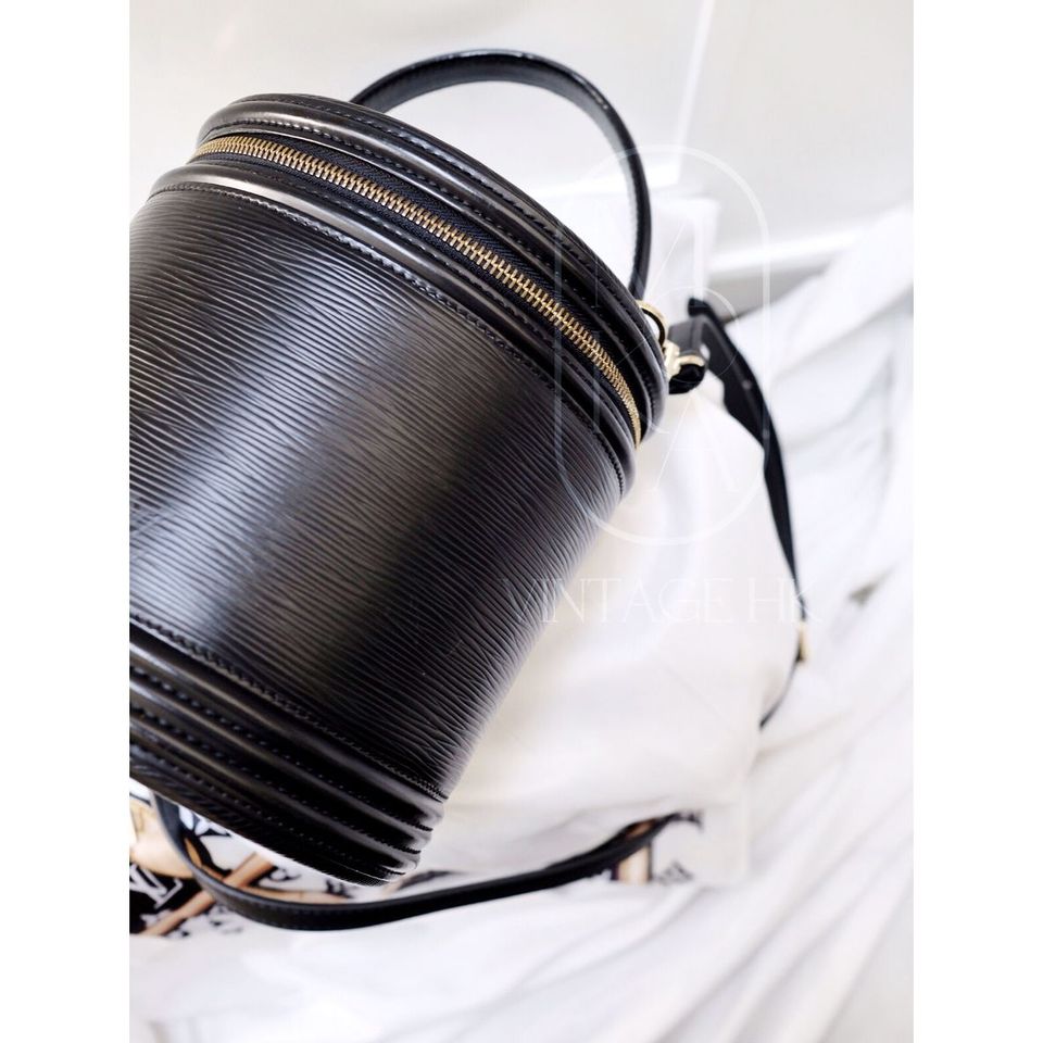 Louis Vuitton vintage cannes beauty case bag