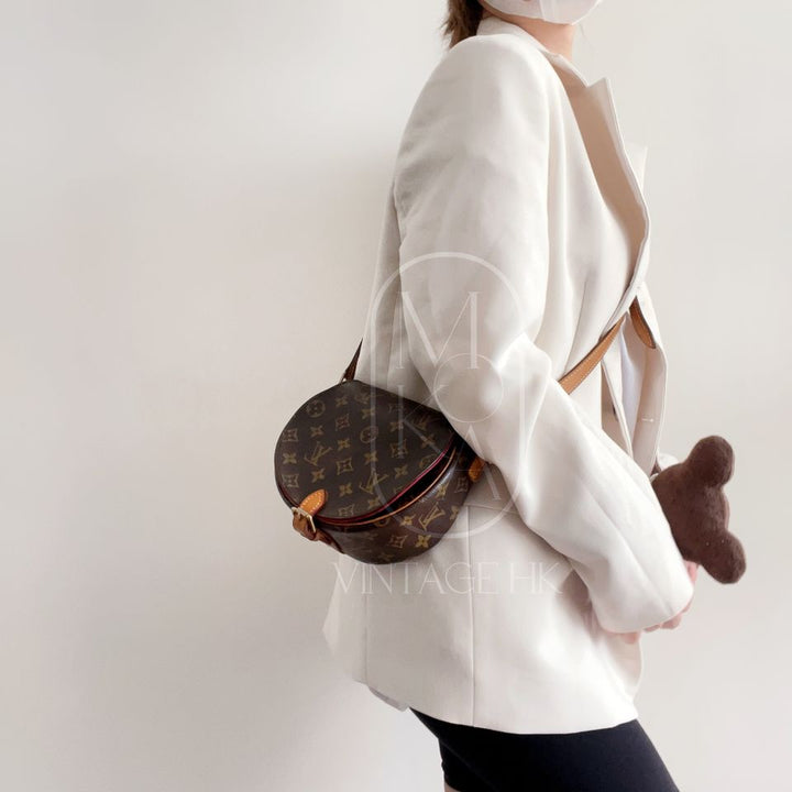 Louis Vuitton monogram sack tambran shoulder bag