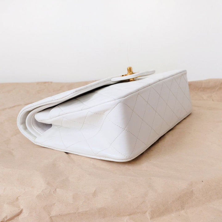 Chanel vintage classic flap bag 25cm