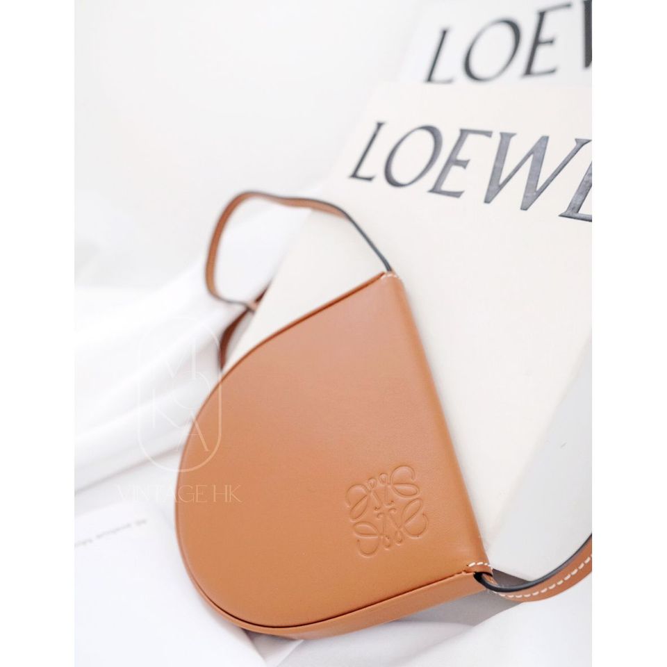Loewe small heel pouch in soft calfskin – Moka Vintage HK
